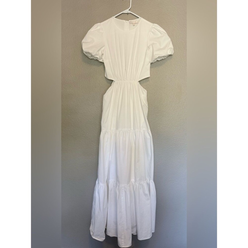 WAYF Plaza Cut-Out Tiered Maxi Dress in White - Size XS
